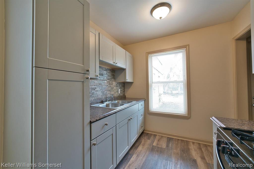 51 SPOKANE Drive, Pontiac, MI 48341 — Photo 31