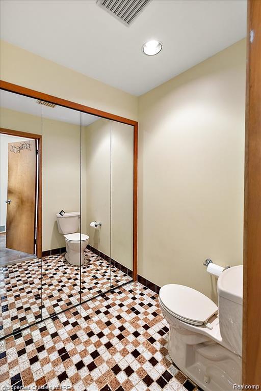 4566 Walden Drive, Bloomfield Hills, MI 48301 — Photo 37