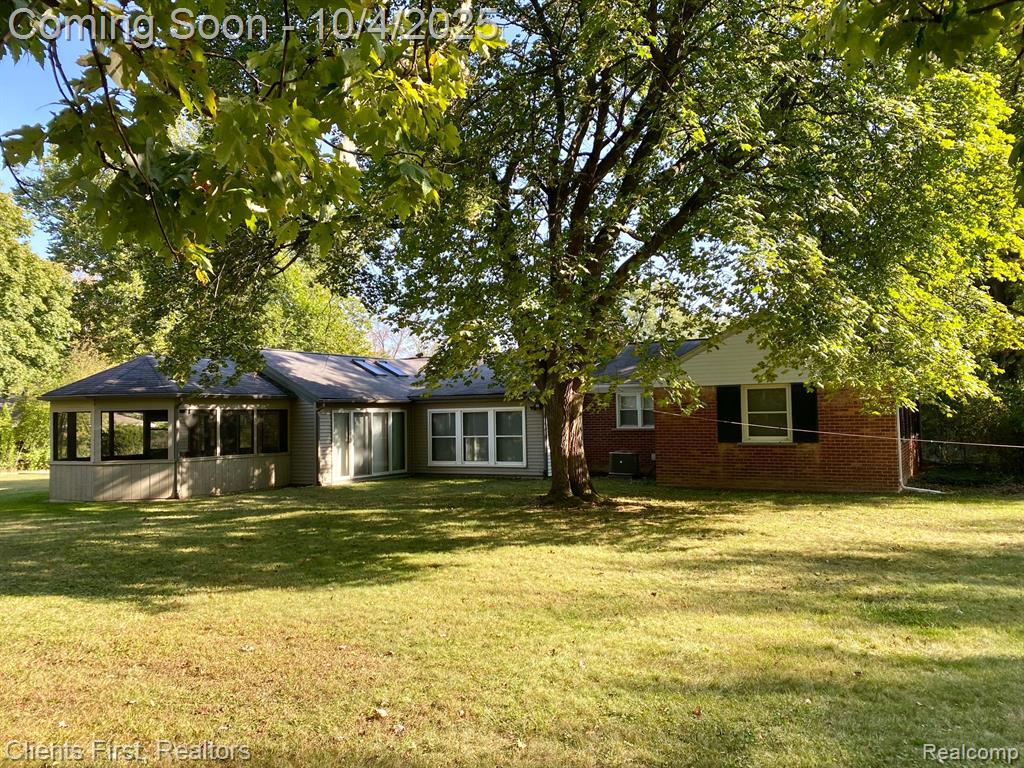 6040 OLD ORCHARD Drive, Bloomfield Hills, MI — Photo 4