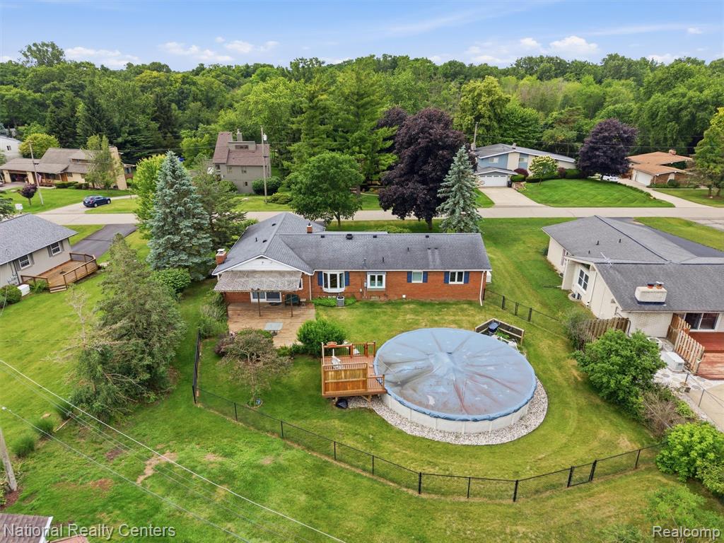 6858 Wellesley Terrace, Clarkston, MI — Photo 9