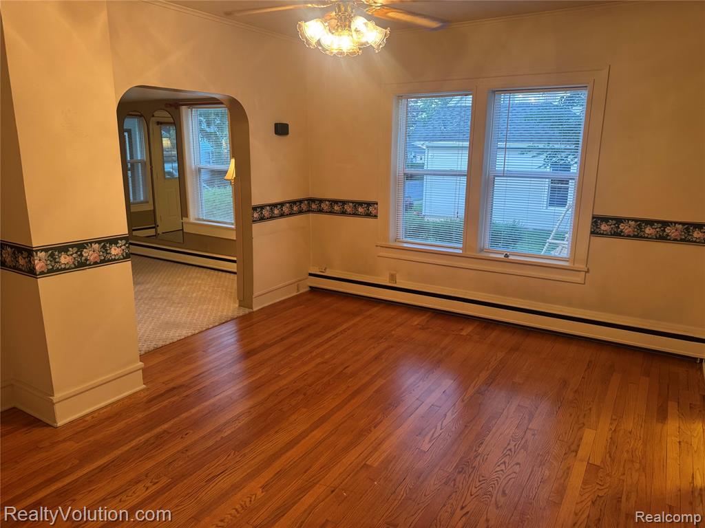 727 W Park Street, Lapeer, MI 48446 — Photo 4