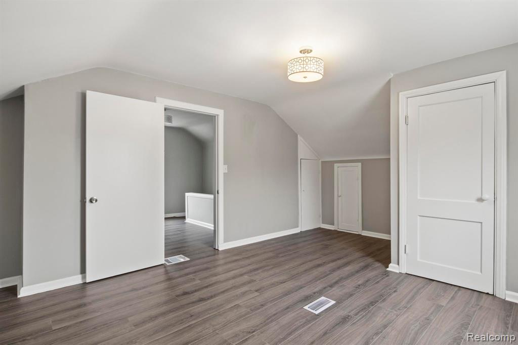 8131 COYLE Street, Detroit, MI 48228 — Photo 20