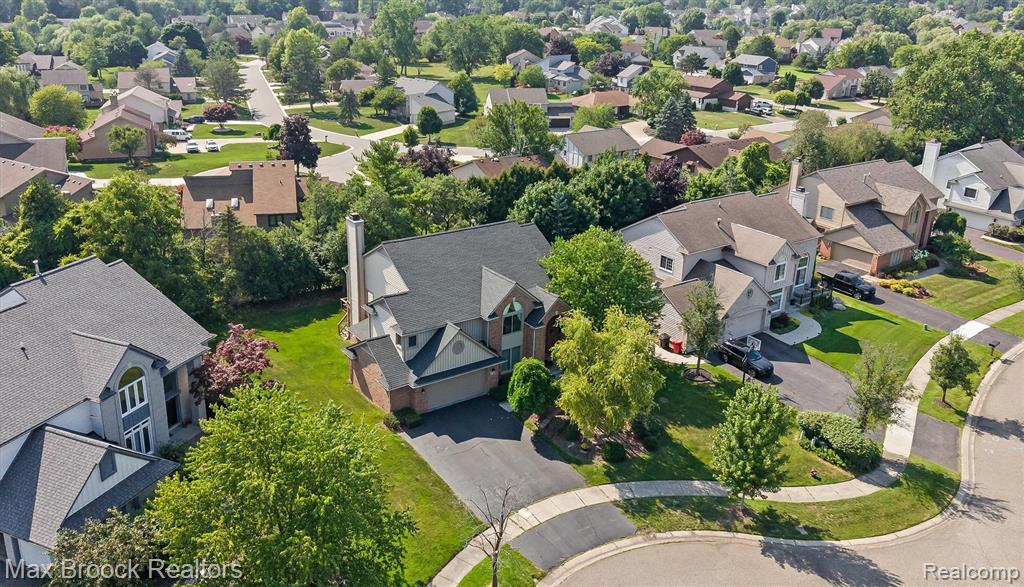 5101 Village Commons Drive, West Bloomfield, MI — Photo 2