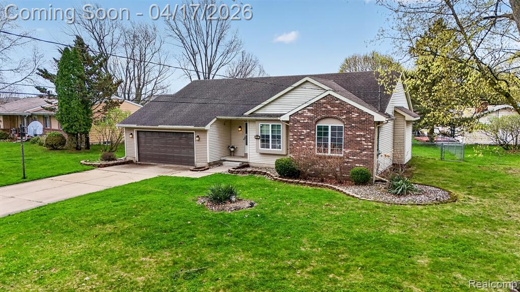 1011 Montreux Drive, Dewitt, MI 48820 — front exterior