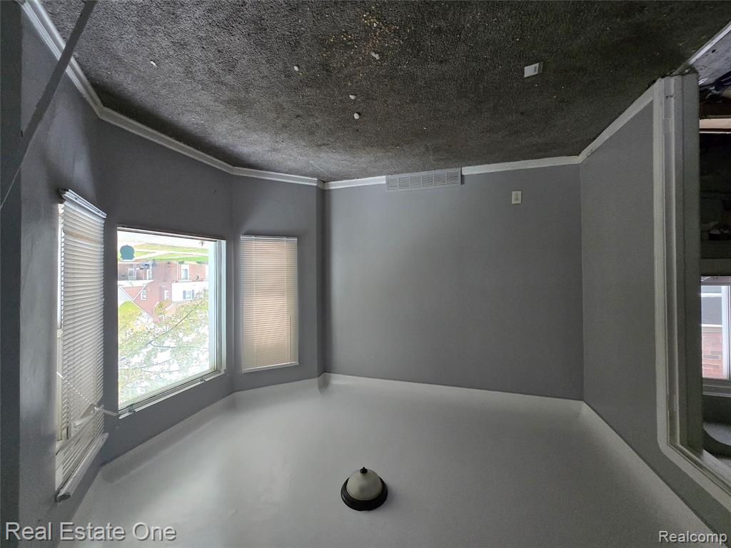 5798 Oldtown Street, Detroit, MI 48224 — Photo 7