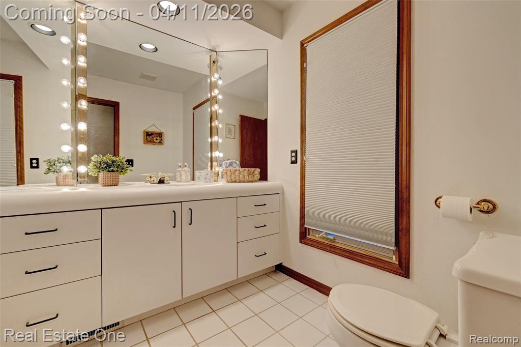 6400 Oak Hill Road, Ortonville, MI 48462 — Photo 26