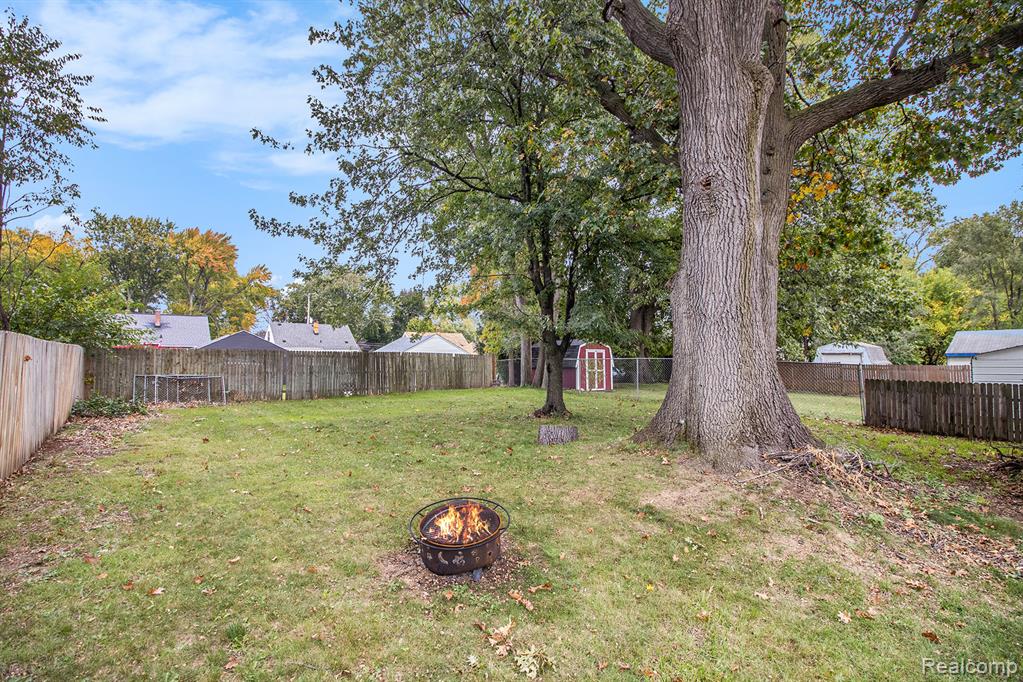 945 33rd Street SW, Wyoming, MI 49509 — Photo 15