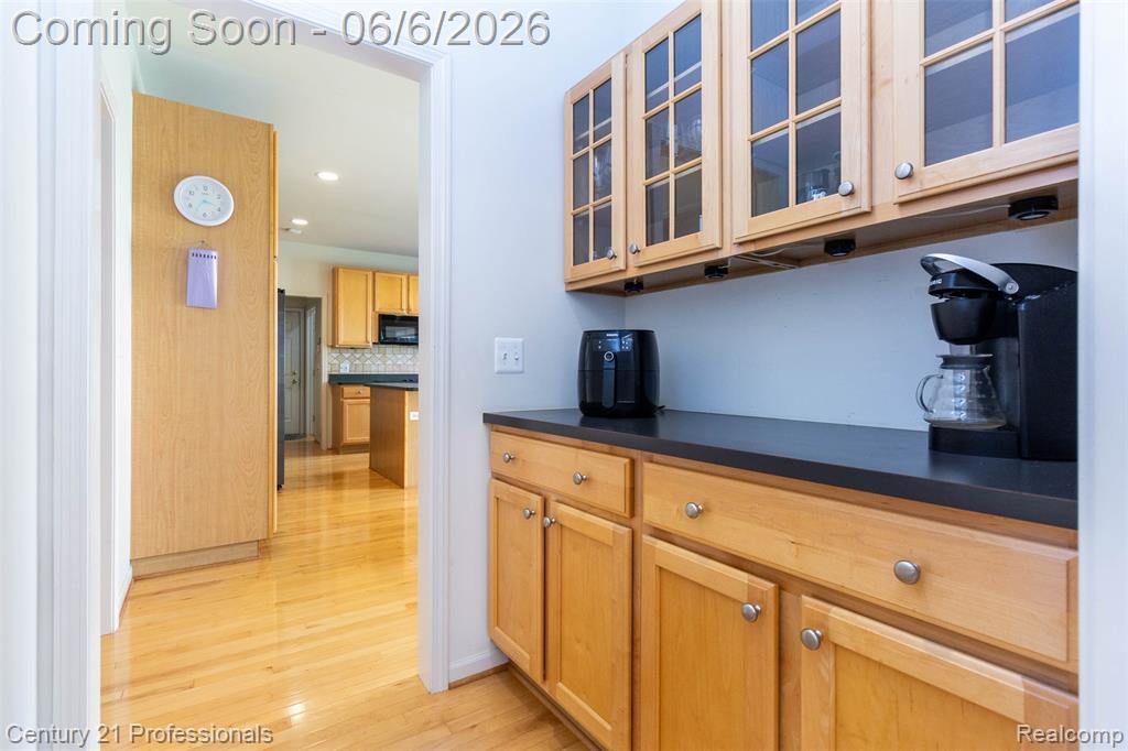 29401 Windmill Court, Farmington, MI 48334 — Photo 12
