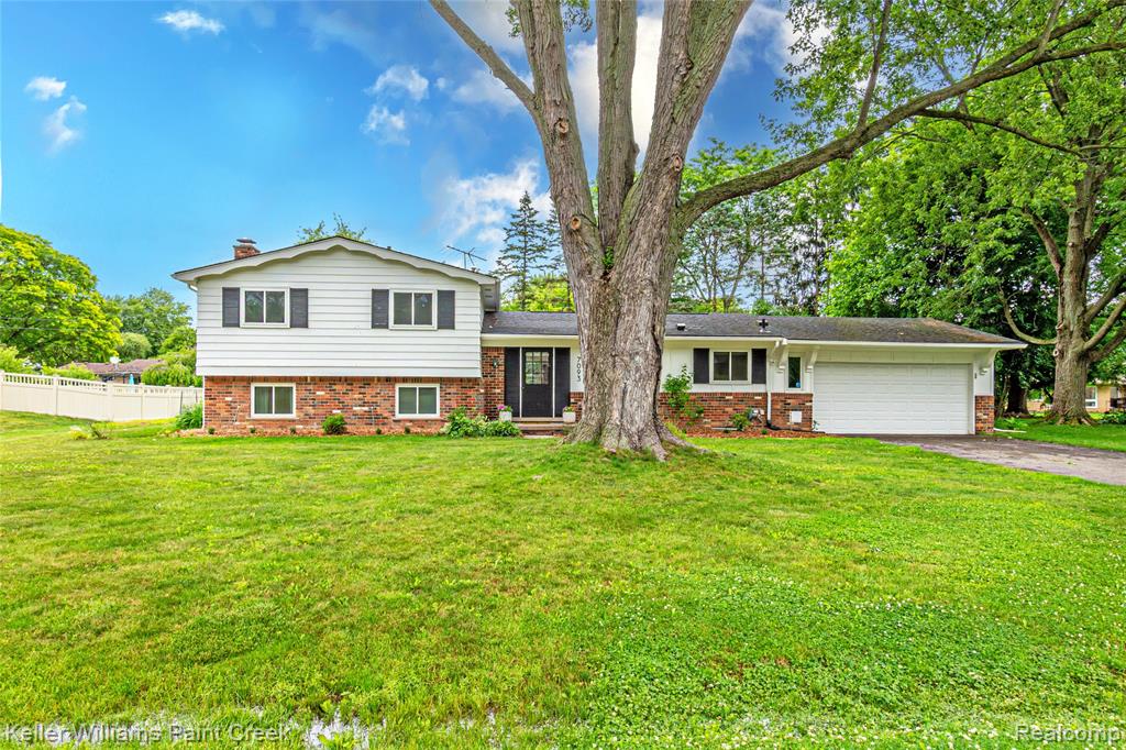 7093 Stonebrook Road, West Bloomfield, MI — Photo 2