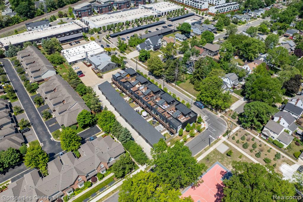 710 Parent E, Royal Oak, MI 48067 — Photo 43