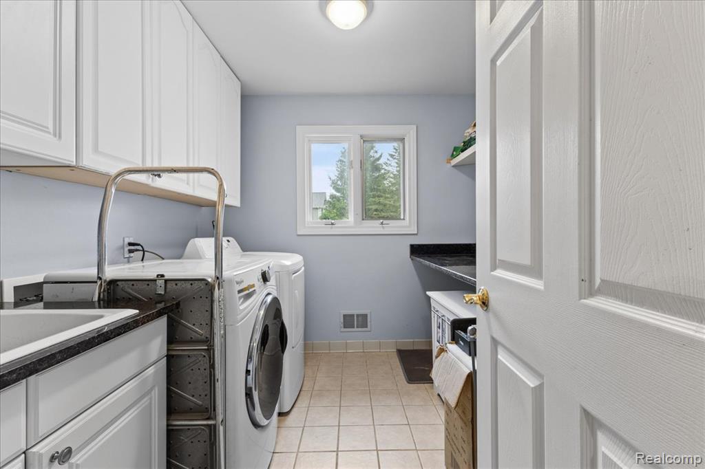 2160 W Buell Road, Oakland, MI — Photo 28