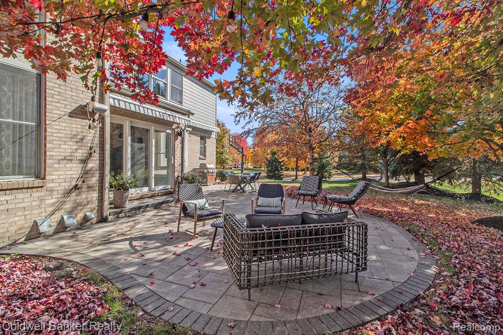 17301 OAK HILL Drive, Northville, MI 48168 — Photo 44