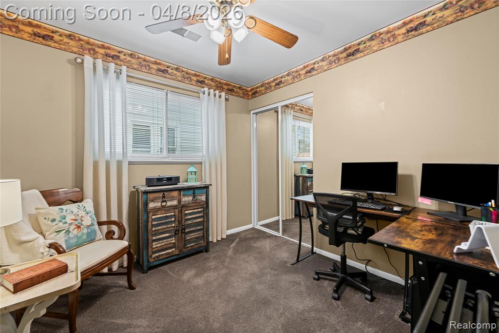 4685 Universal Street, Dearborn Heights, MI 48125 — Photo 21