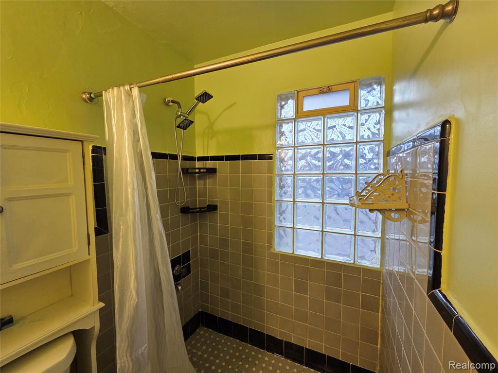 20409 Yonka Street, Detroit, MI 48234 — Photo 16