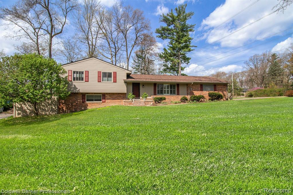 5775 KINGFISHER Lane, Clarkston, MI — Photo 3
