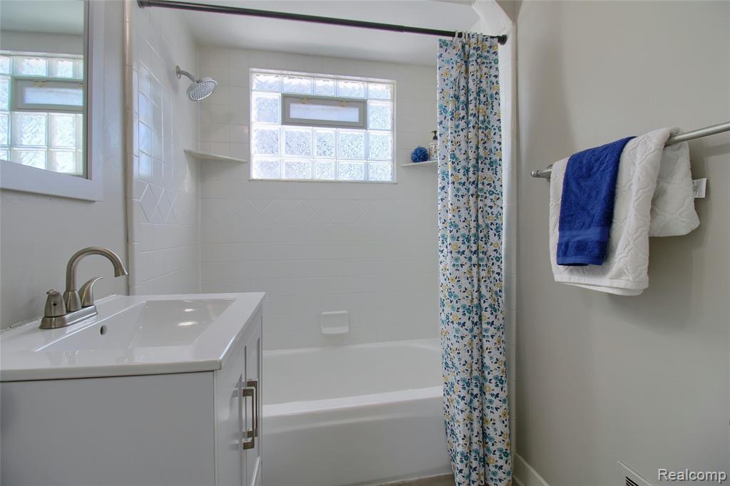 7540 Dolphin, Redford, MI 48239 — Photo 20