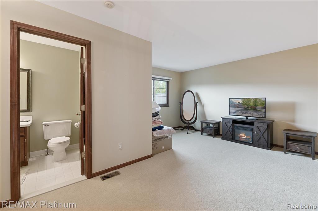 1025 Pinewood Court, Brighton, MI 48116 — Photo 17