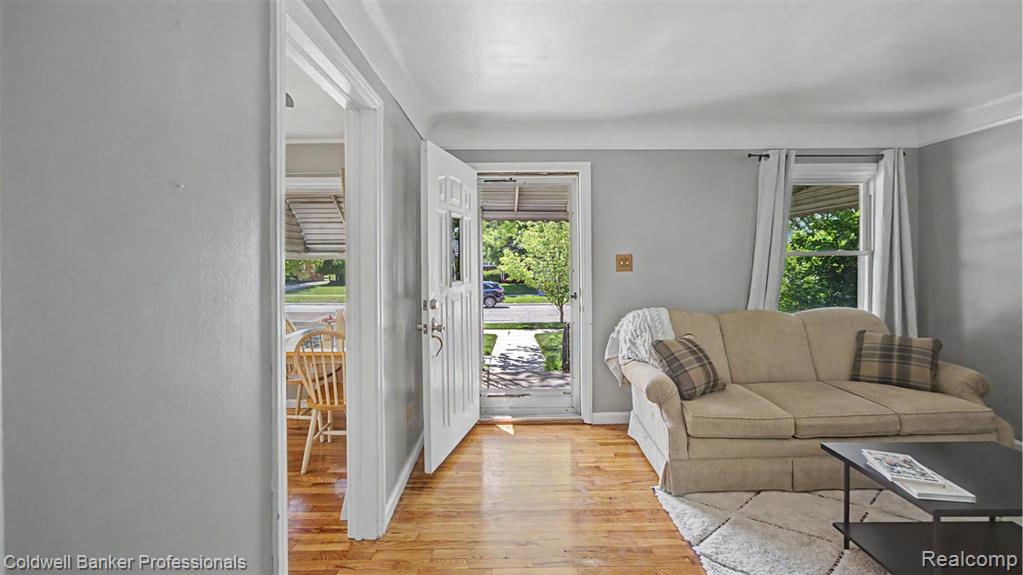 23836 Rosalind Avenue, Eastpointe, MI 48021 — Photo 13
