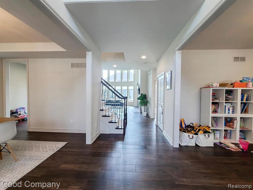 5342 Rangemore Drive, Troy, MI 48085 — Photo 3