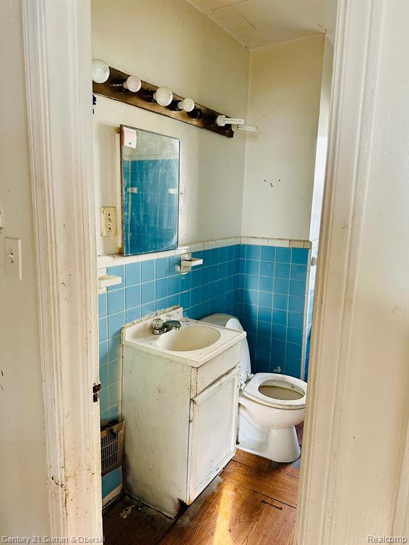 9639 MINOCK Street, Detroit, MI 48228 — Photo 7