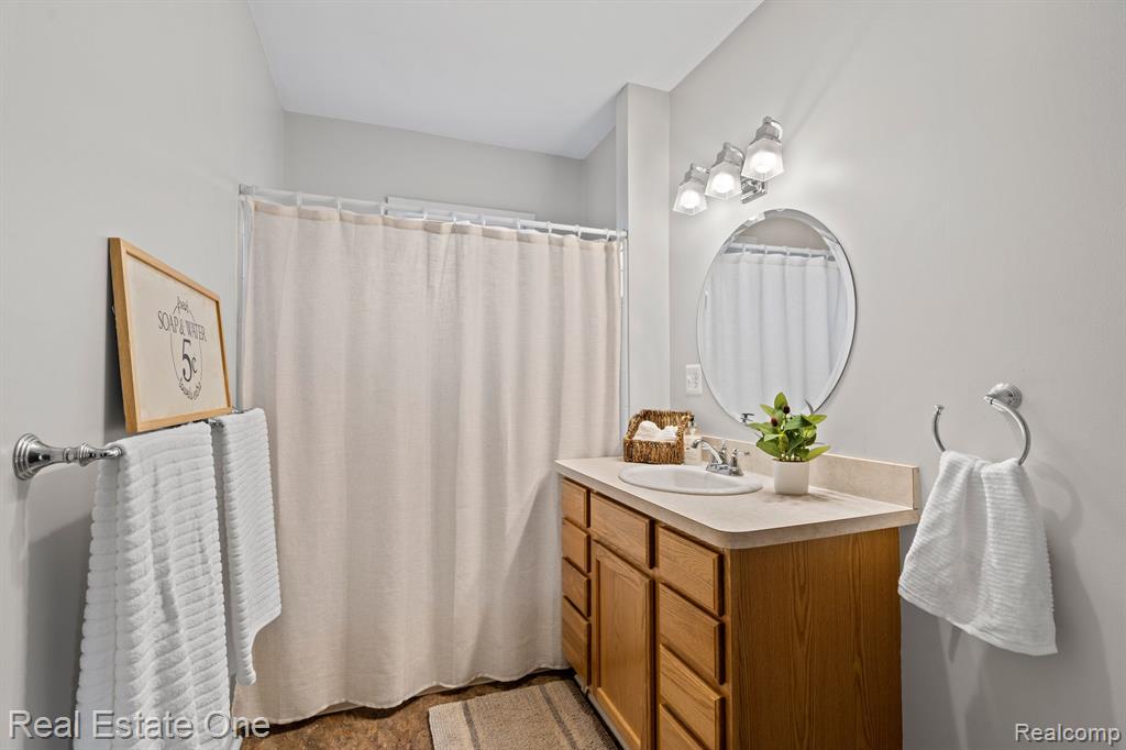 44 PARK Street, Oxford, MI 48371 — Photo 10