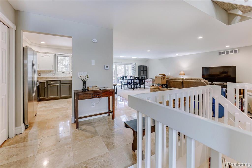 6522 SCENIC PINES, Clarkston, MI — Photo 9