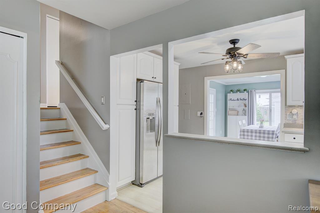 576 LANGLEY Boulevard, Clawson, MI — Photo 5