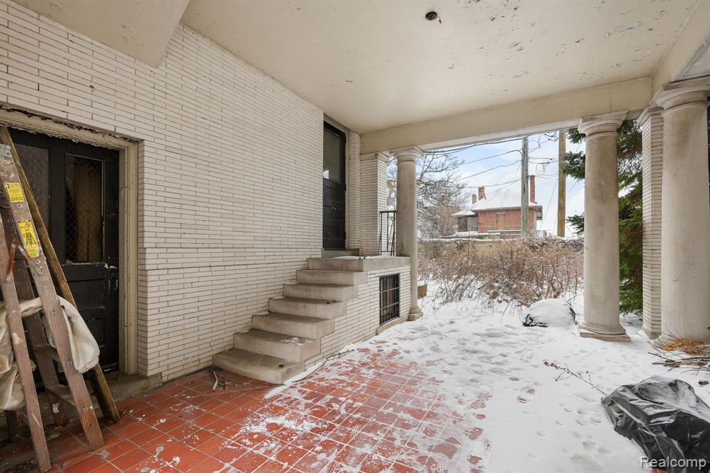 649 VAN DYKE Street, Detroit, MI 48214 — Photo 22