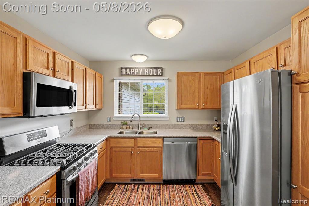 197 Newberry Lane, Howell, MI 48843 — Photo 6