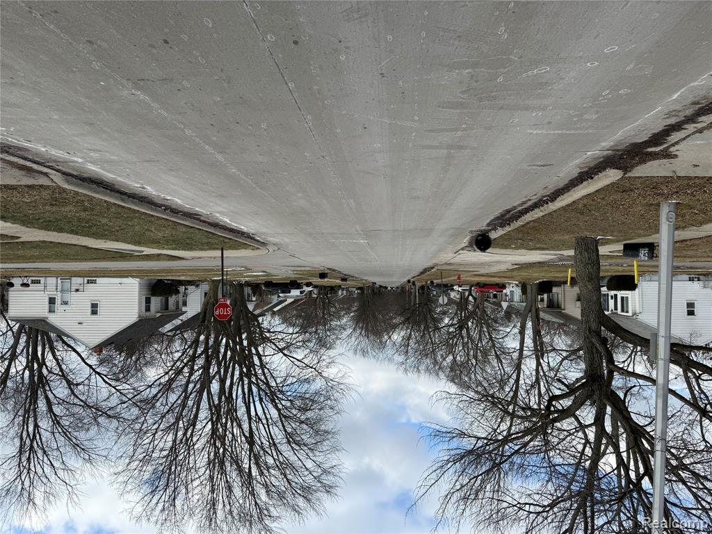 19009 Woodland Street, Harper Woods, MI 48225 — Photo 24