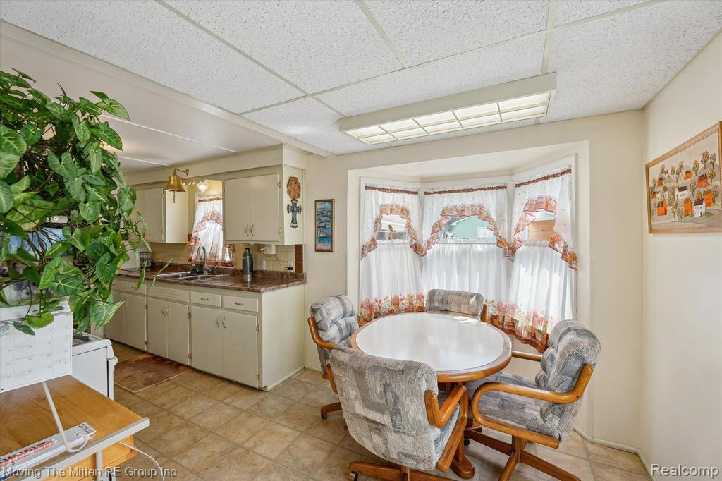 43832 ROBSON Road, Van Buren, MI 48111 — Photo 10