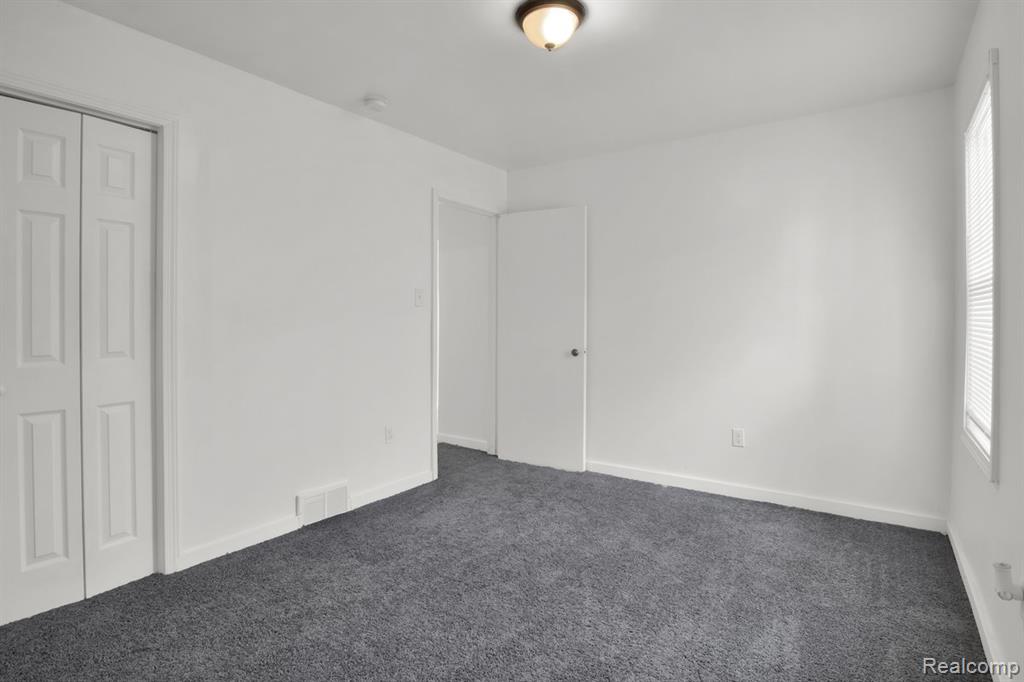 20116 Greydale Avenue, Detroit, MI 48219 — Photo 11