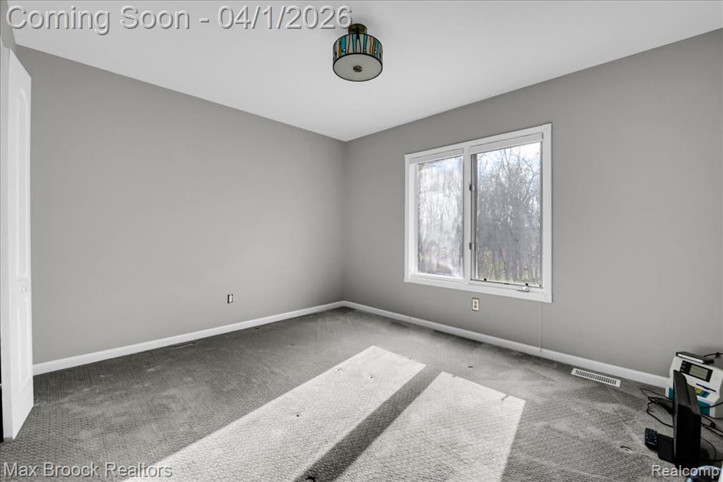 3370 Sutton Lane, Commerce Twp, MI 48390 — Photo 24