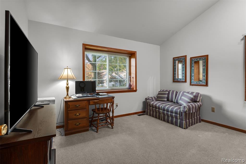 6859 Tangle Wood, Waterford, MI 48327 — Photo 18
