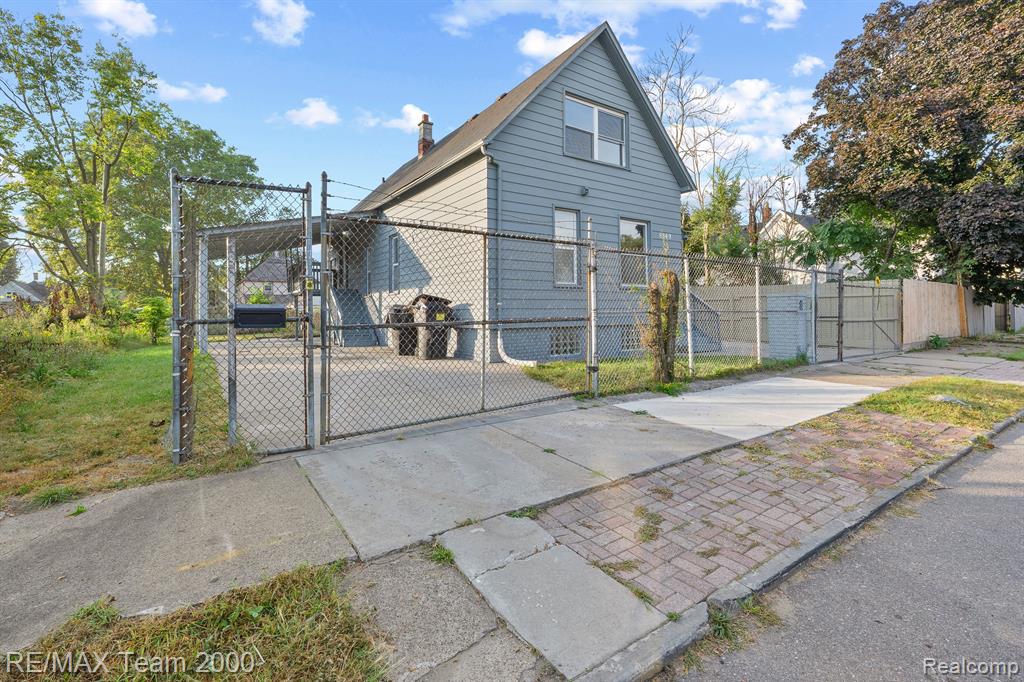 8849 OLIVET Street, Detroit, MI 48209 — Photo 4
