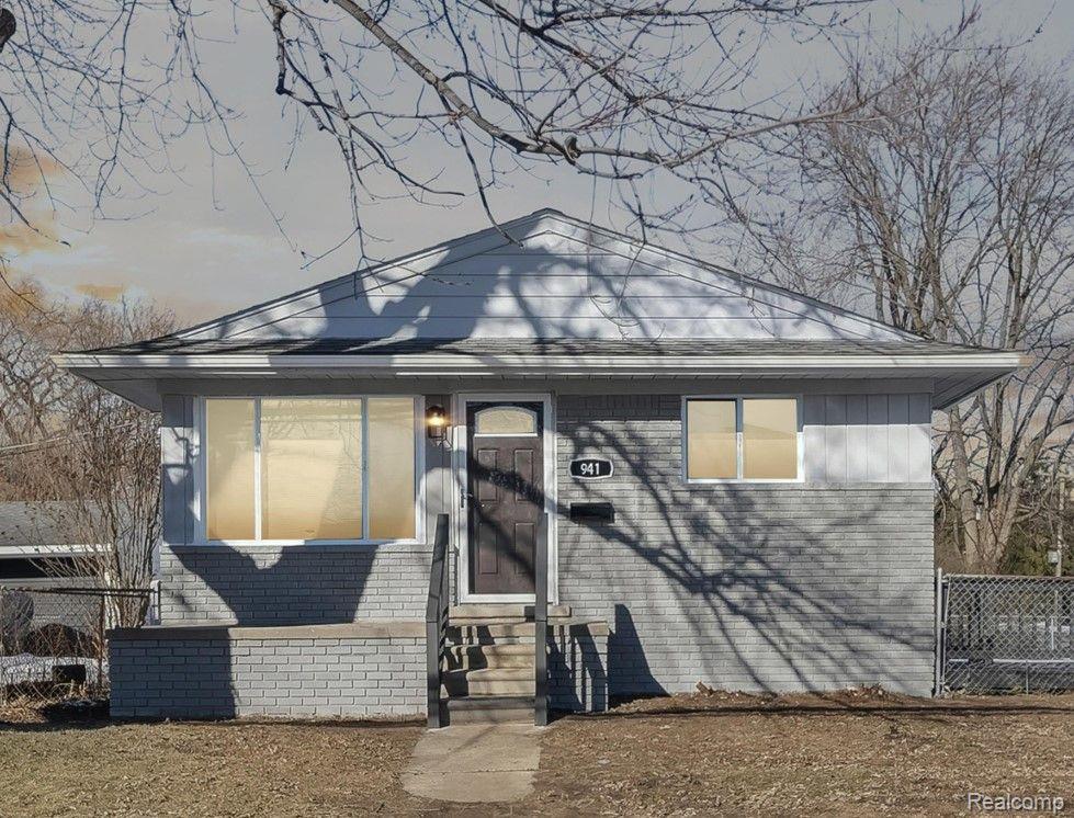 941 E LINCOLN Avenue, Madison Heights, MI 48071 — Photo 21