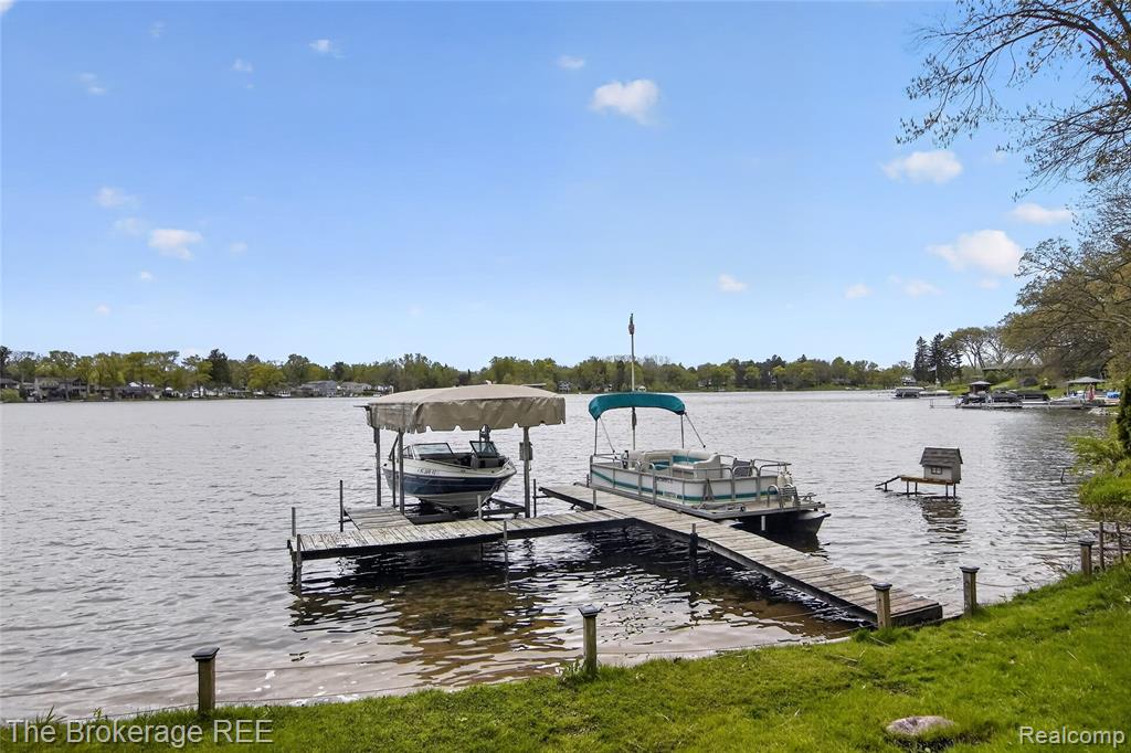 6311 Wellesley Terrace, Clarkston, MI — Photo 6