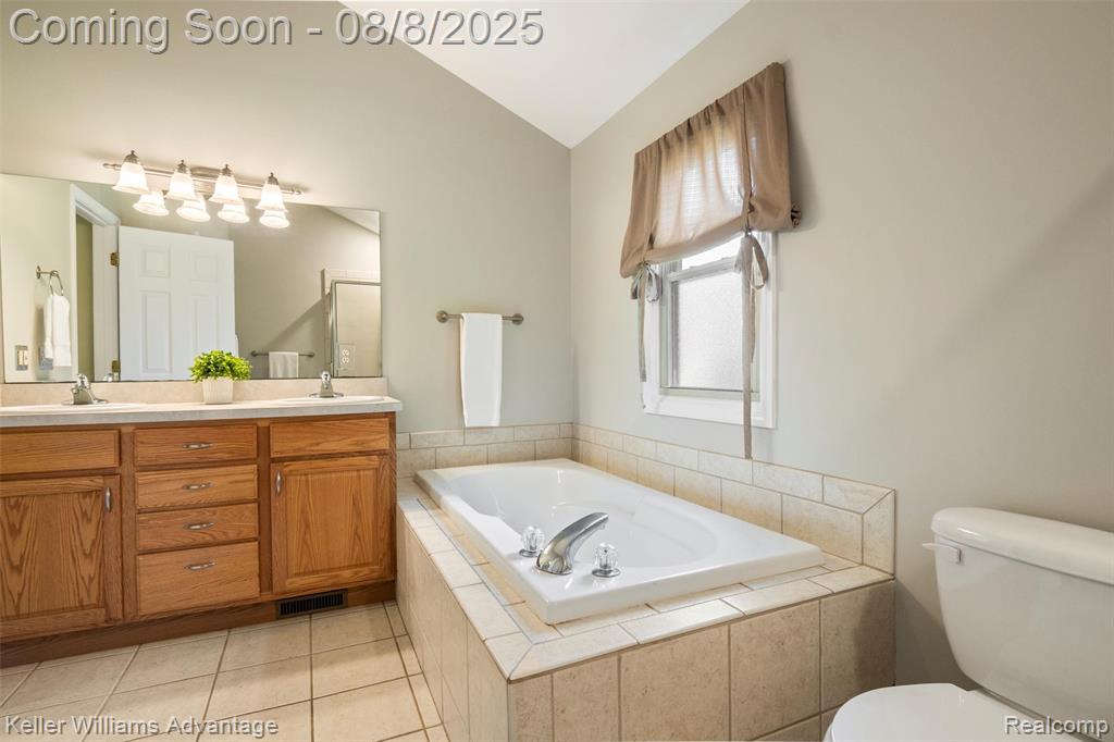 8891 Dexter Gables Lane, Dexter, MI 48130 — Photo 35