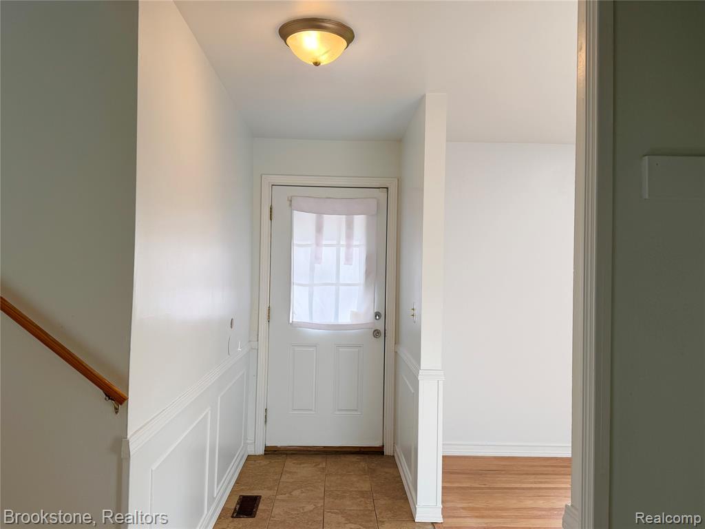 8912 Ardel Drive, Sterling Heights, MI 48314 — Photo 3