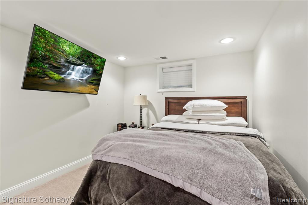 415 HILLWOOD, White Lake, MI 48383 — Photo 24