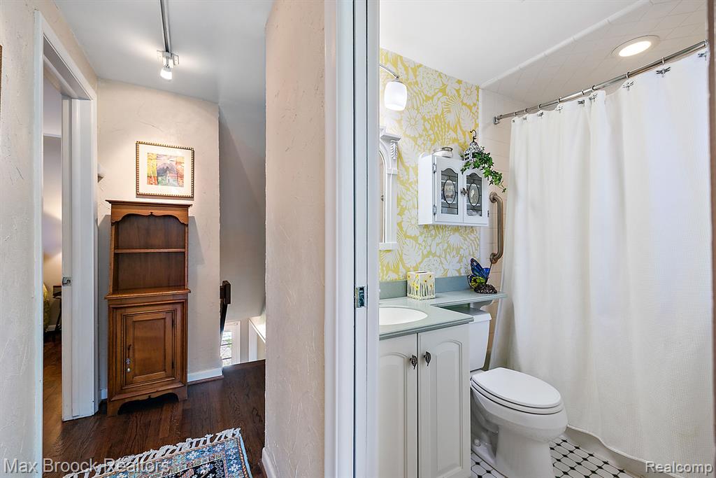 4029 CORNWALL Street, Berkley, MI 48072 — Photo 31
