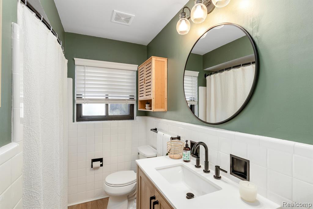 535 JAMAICA Drive, Troy, MI 48083 — Photo 18