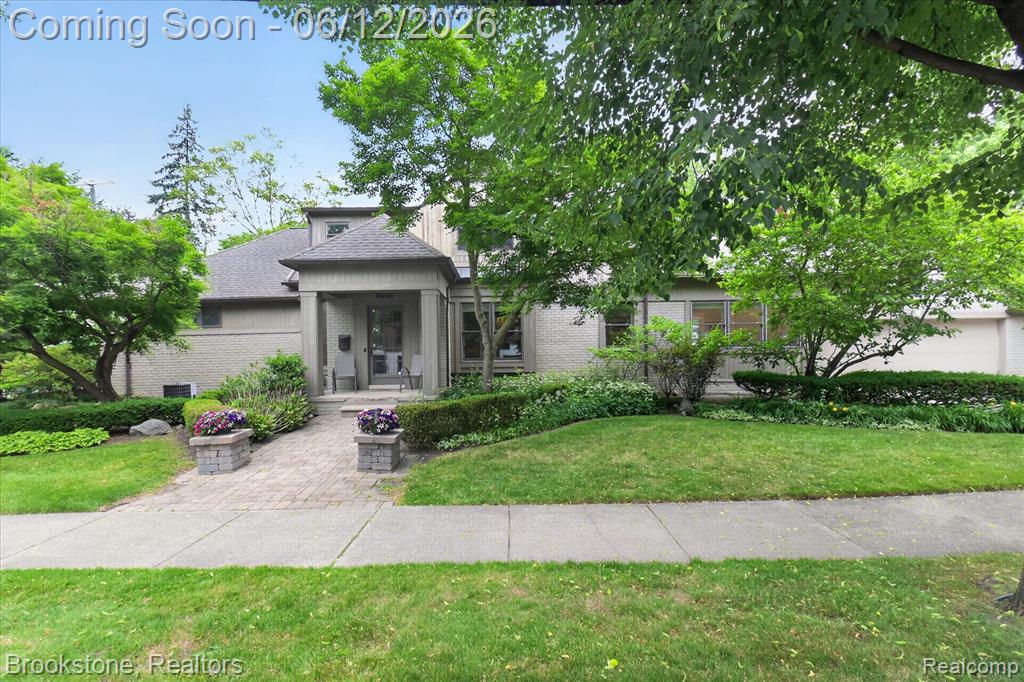 8926 Lincoln Drive, Huntington Woods, MI — Photo 4