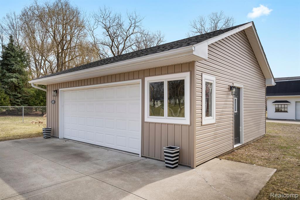 4339 FENMORE Avenue, Waterford, MI 48328 — Photo 41