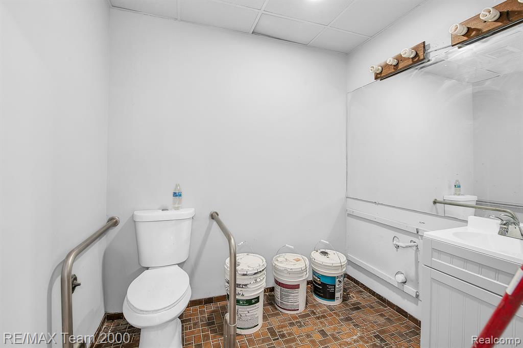 8400 PELHAM Road, Taylor, MI — Photo 12
