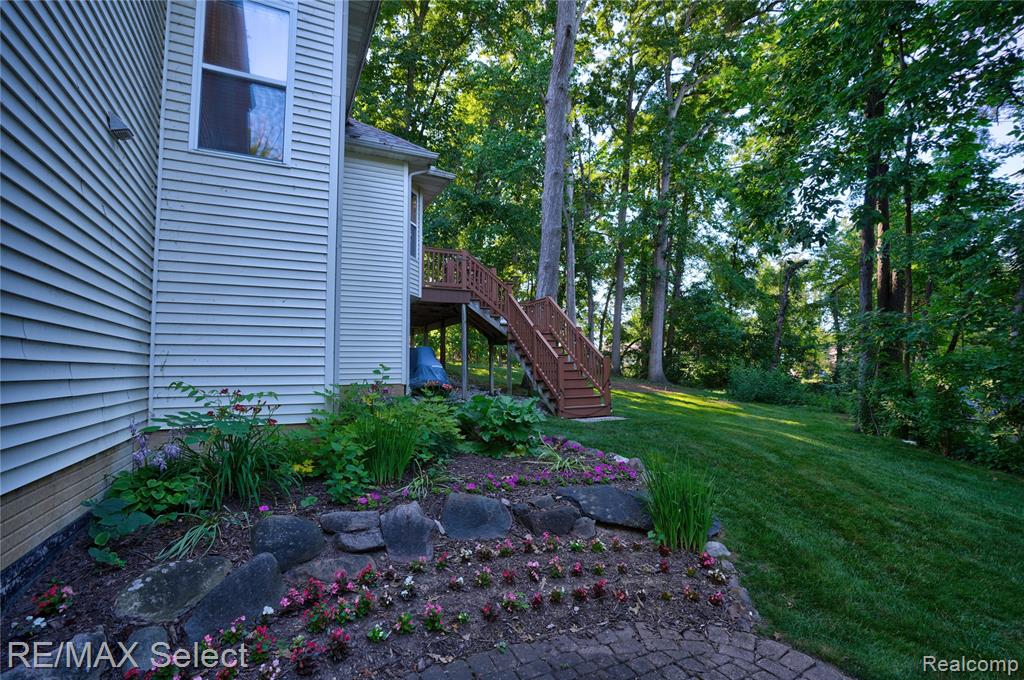 4278 Springwood Court, Fenton, MI 48430 — Photo 76