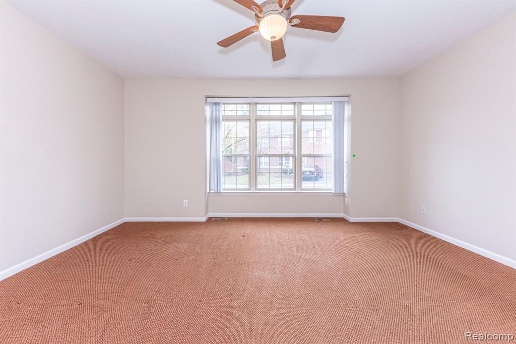 7246 Gateway Drive, West Bloomfield, MI — Photo 34