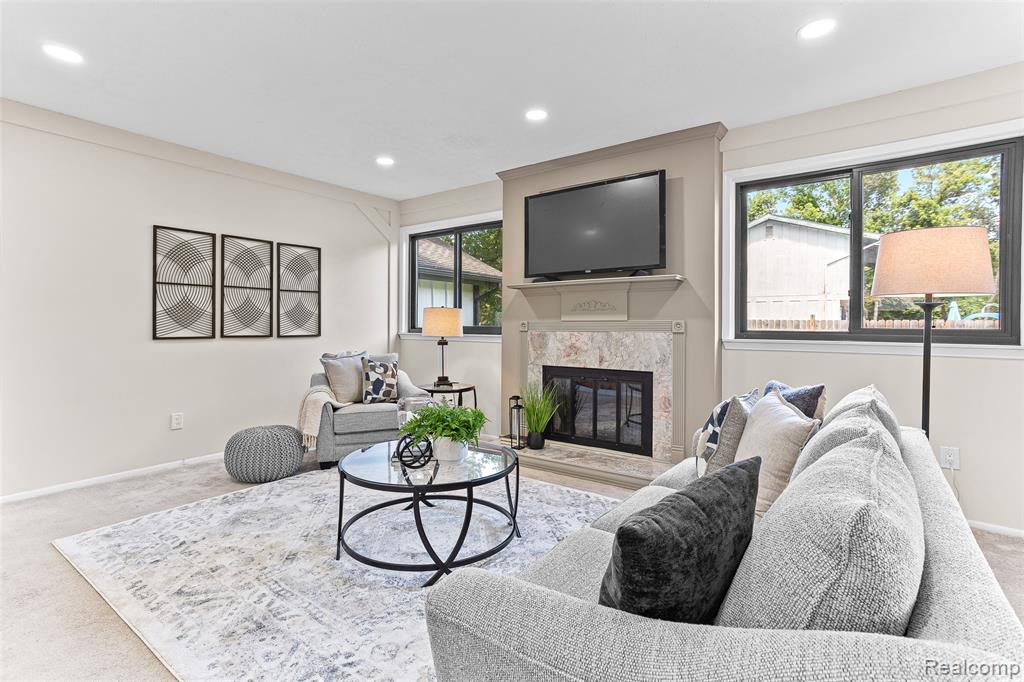 5086 FALMOUTH Drive, Troy, MI 48085 — Photo 17