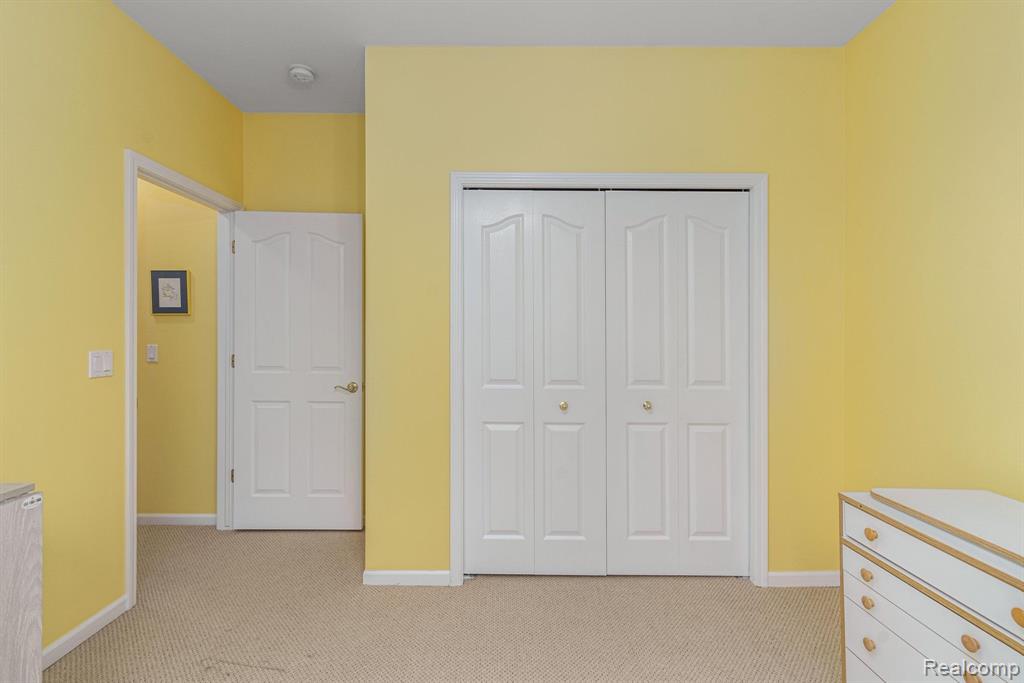 512 WYNGATE Drive, Rochester, MI 48307 — Photo 25