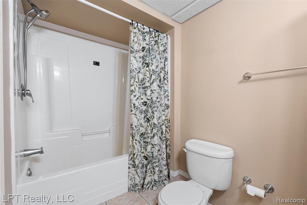 9968 Tuscany Valley Way, South Lyon, MI 48178 — Photo 50